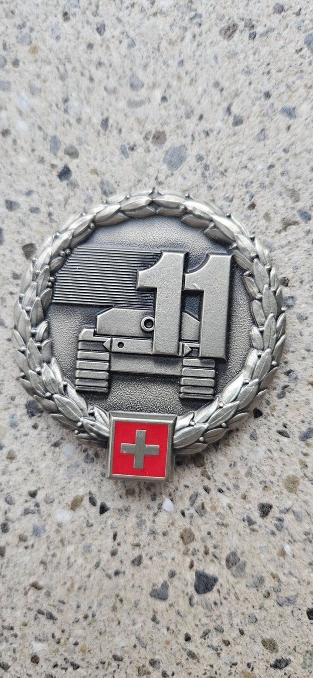 Schweizer Armee Placchette & Badge: *** Beretemblem Silber Schweizer Armee *** – Nuovo e nell'imballaggio originale da Riedholz venduto da fr_sIruP