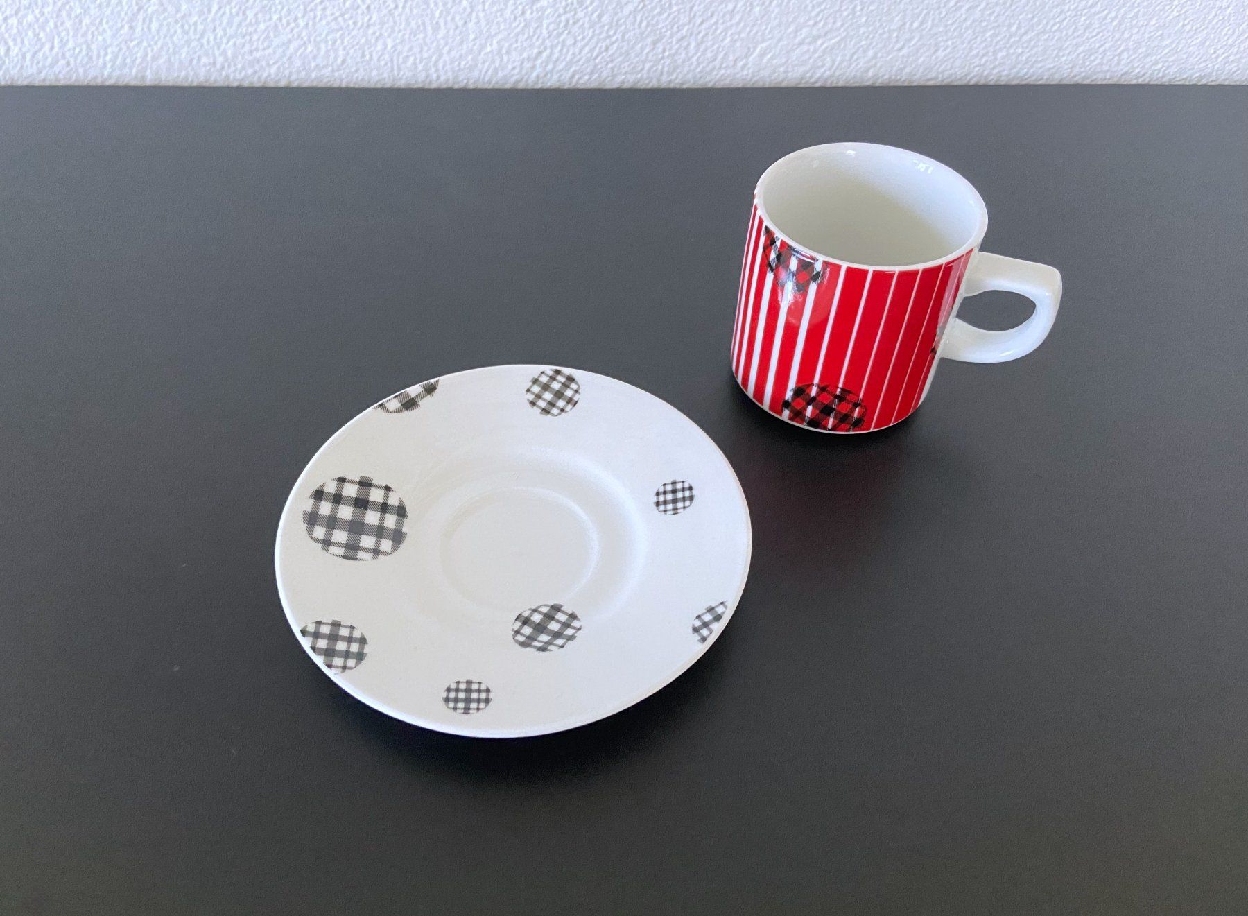 Pfister Tasses: Espressotasse Möbel Pfister 2011 – D'occasion à Birr par Jamonline 1