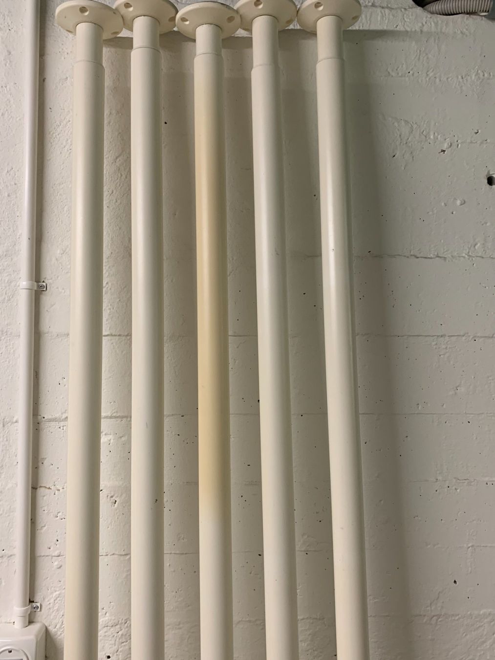 Ikea Scaffali: IKEA STOLMEN Regalsystem – Usato da Zürich venduto da Saqil 1
