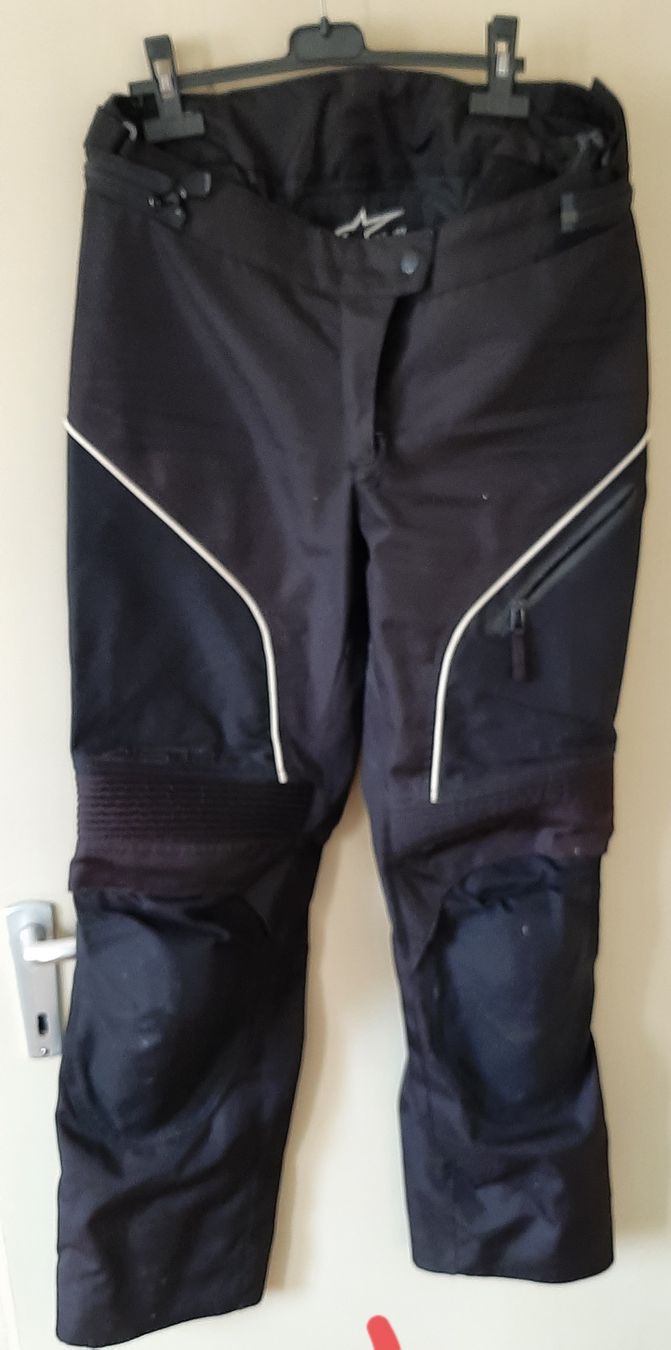 Pantaloni: pantalon moto – Usato da Cernier venduto da zora168