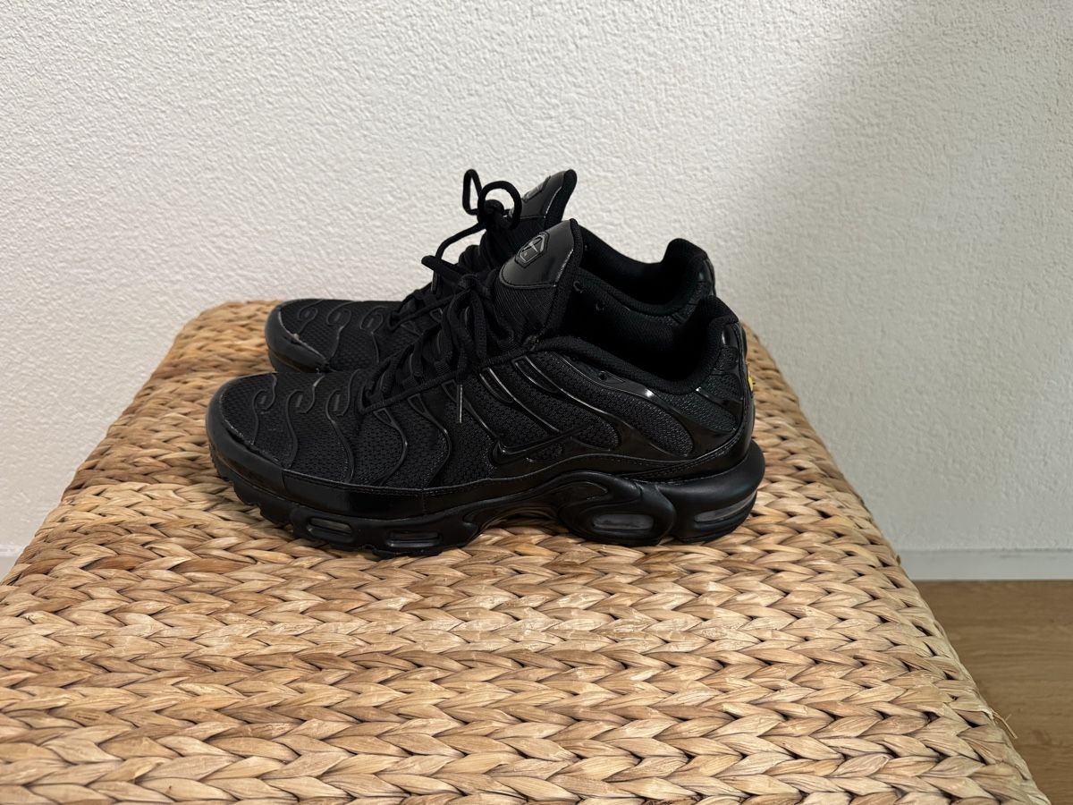 Nike Scarpe da uomo: Nike Tn Airmax Plus 46 Schwarz – Nuovo (secondo la descrizione) da Allschwil venduto da Rikkerts 3