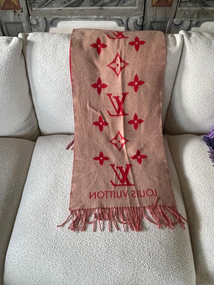 Foulards, Tücher & Schals: Louis Vuitton Schal original  – Gebraucht aus Zürich von GJR-photography 2