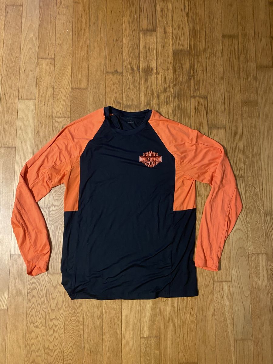 Harley-Davidson T-shirt: Harley Davidson Sweatshirt – Usato da Ebmatingen venduto da nll