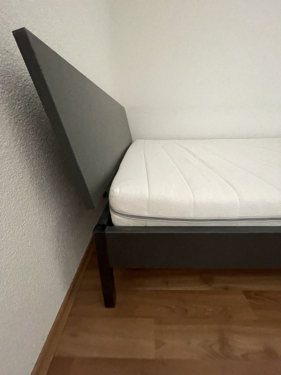 Bett 140 cm mit Lattenrost und Matratze Kaufen auf Ricardo