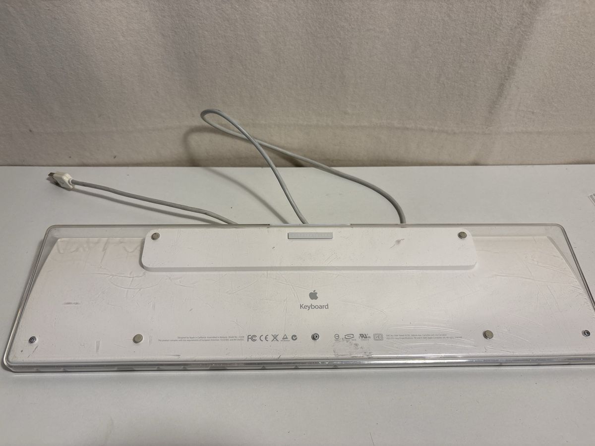 Apple Tastaturen: Apple Keyboard weiss A1048 – Gebraucht aus Horgen von rrtt 1