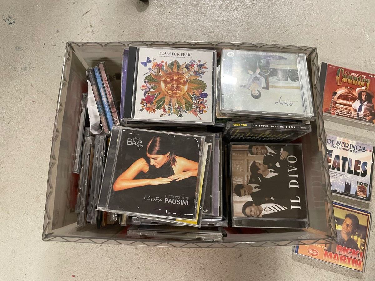 CD: Lot de 50 CD musicaux – Usato da Cottens FR venduto da ginop 1