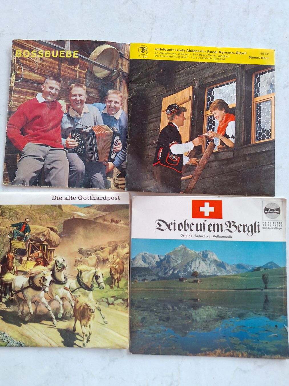 Dischi in vinile: 22 STK DIVERSE URALTE SINGLES – Usato da Huttwil venduto da Kunterbuntli 3