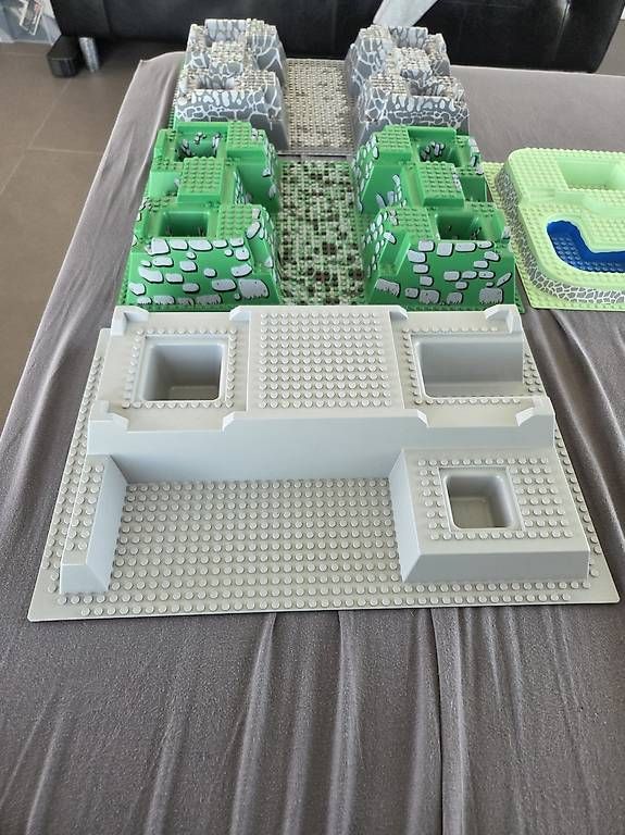 Baukästen: Lego erhöhte Basisplatten – Gebraucht aus Zürich von jil_pyn9 2