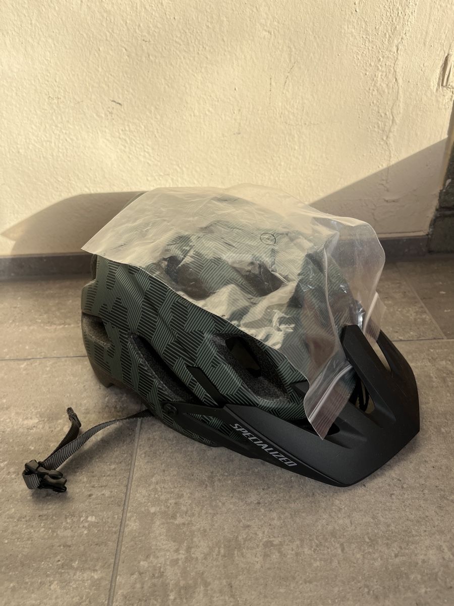 Specialized Casques: Velohelm Spezialized Originialverpackt – Neuf avec emballage d'origine à Zürich par Rednolac 2