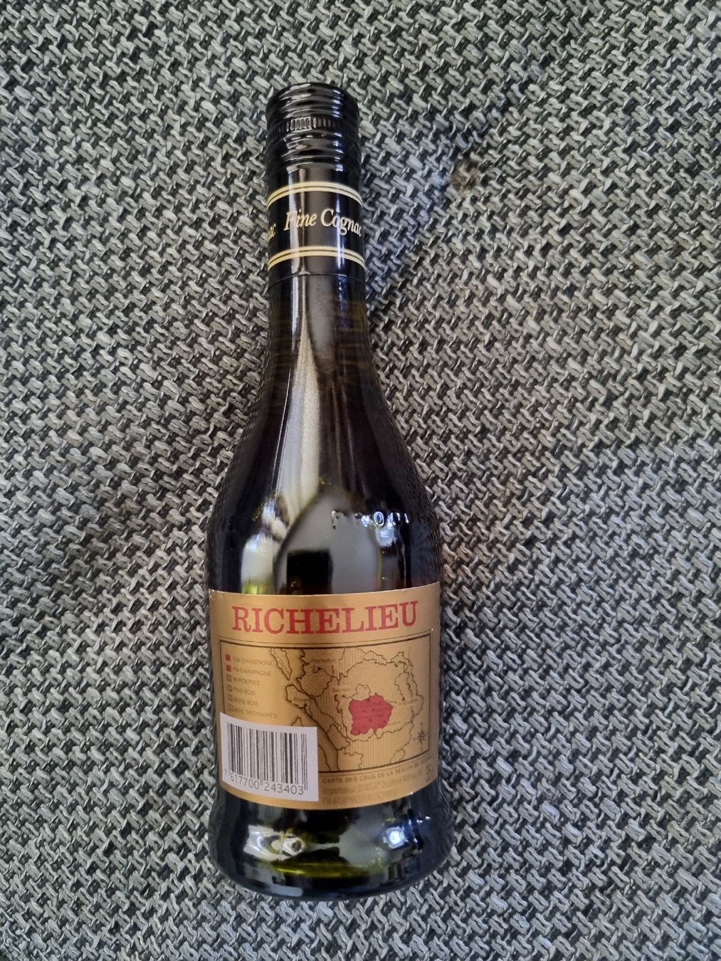 Spirituosen: Richelieu Cognac Fine 3 Sterne 35cl – Neu und originalverpackt aus Winterthur von fab_xwh7 1