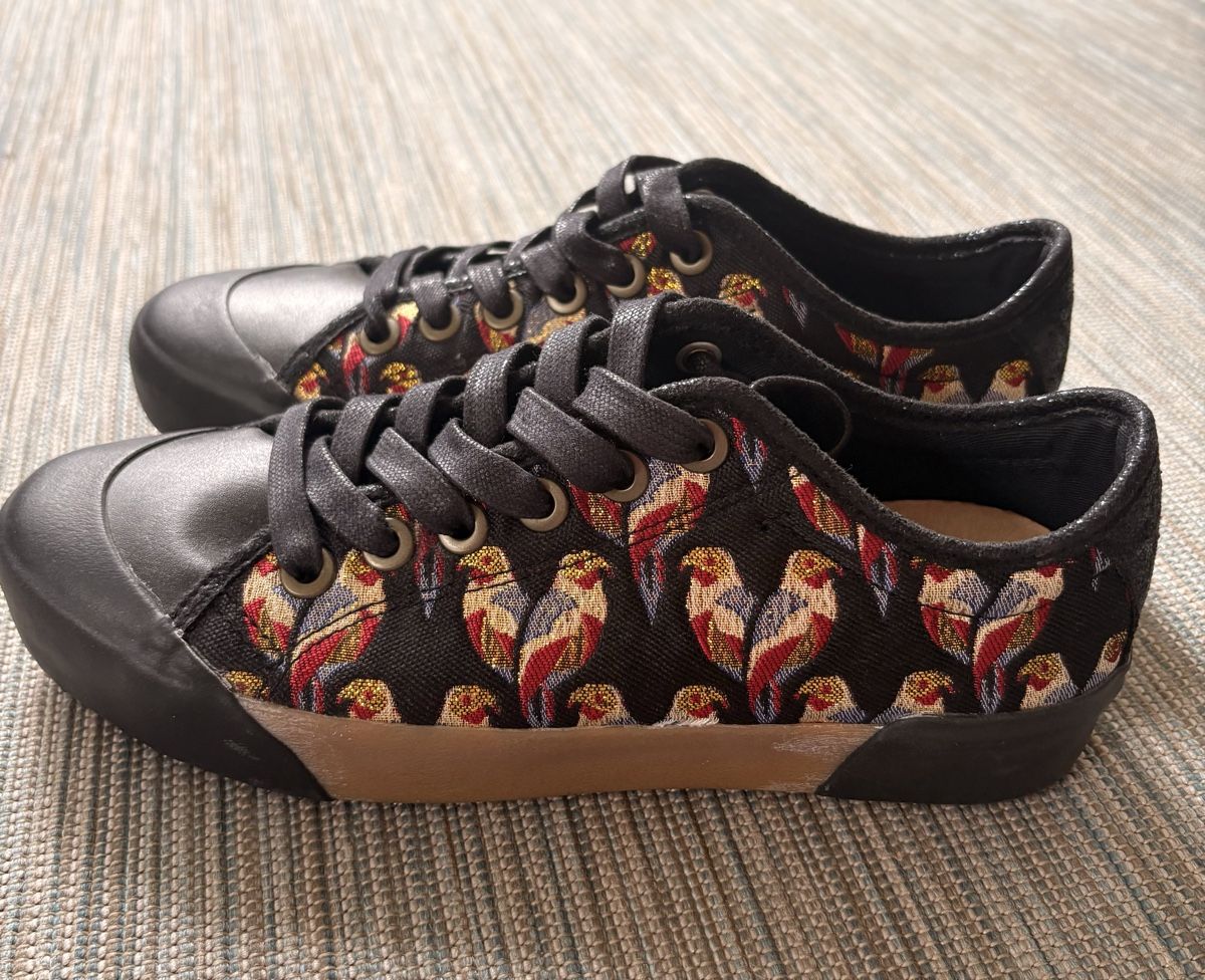 Scarpe da donna: Sneaker Patriotic Grösse 38 NEU – Nuovo (secondo la descrizione) da Thun venduto da lordani