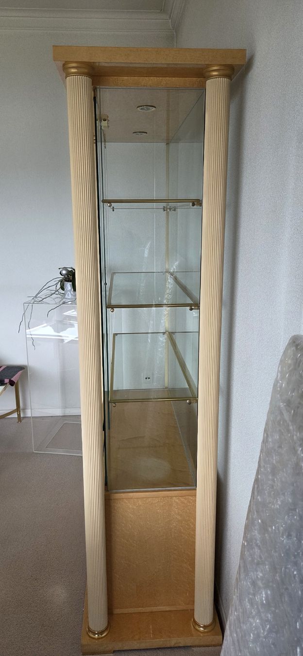 Vitrinen: Grosse Vitrine – Gebraucht aus Wädenswil von Greatstuff 5