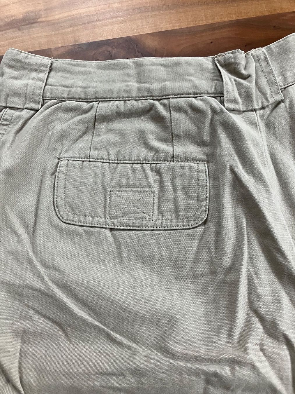Hosen: schöne, kurze , beige Sommershorts – Gebraucht aus Bern von sturmmoewe 2