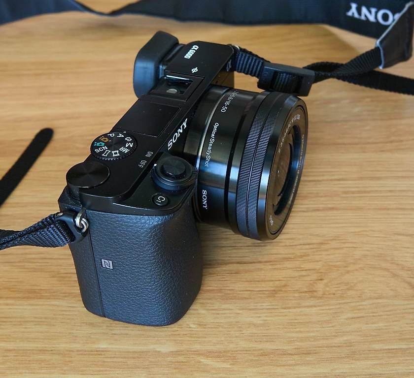Sony Fotocamera: Kamera Sony Alpha 6000 24 MP mit kit-Objektiv – Usato da Hochdorf venduto da Bellevue526 4