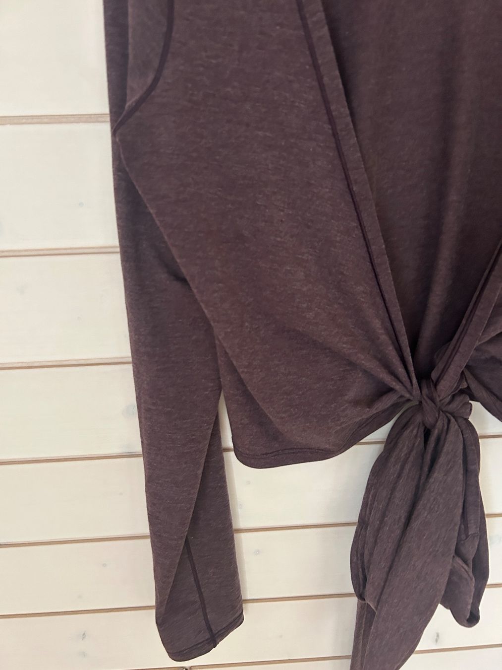 Lululemon Top: Lululemon Tied To It Wrap Top - Gr. S – Usato da Illnau venduto da Monkky 4