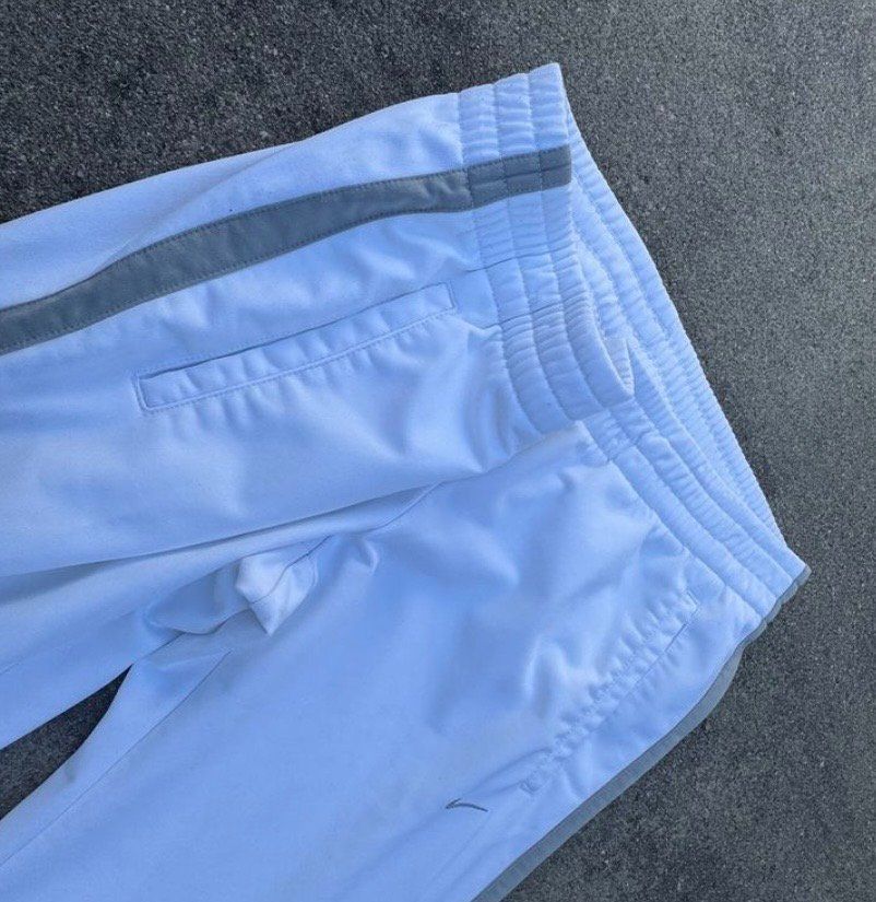 Pantaloni: Nike Trainerhose – Usato da Zürich venduto da sop_f5bp 3