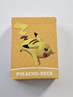 Pikachu V Holo 2020 + ganzes Pokémon Starter Deck Akademie