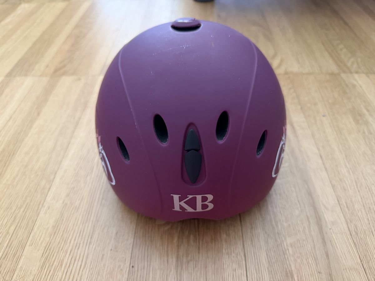 Felix Bühler Caschi: Knightsbridge Reithelm - Magentafarben - 45-55cm – Usato da Solothurn venduto da Theklagloria 3