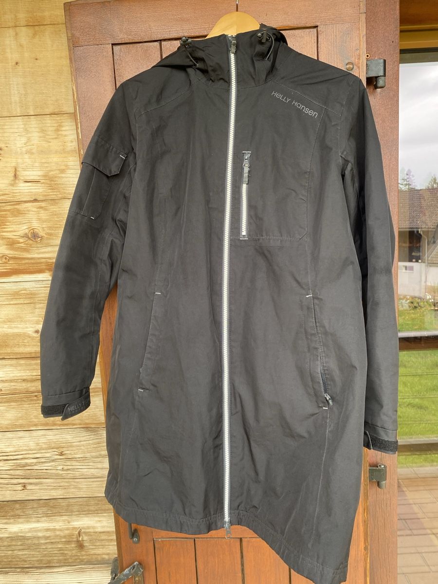 Helly Hansen Jacken: Helly Hansen black light rain jacket  – Gebraucht aus St-Cergue von noabzz