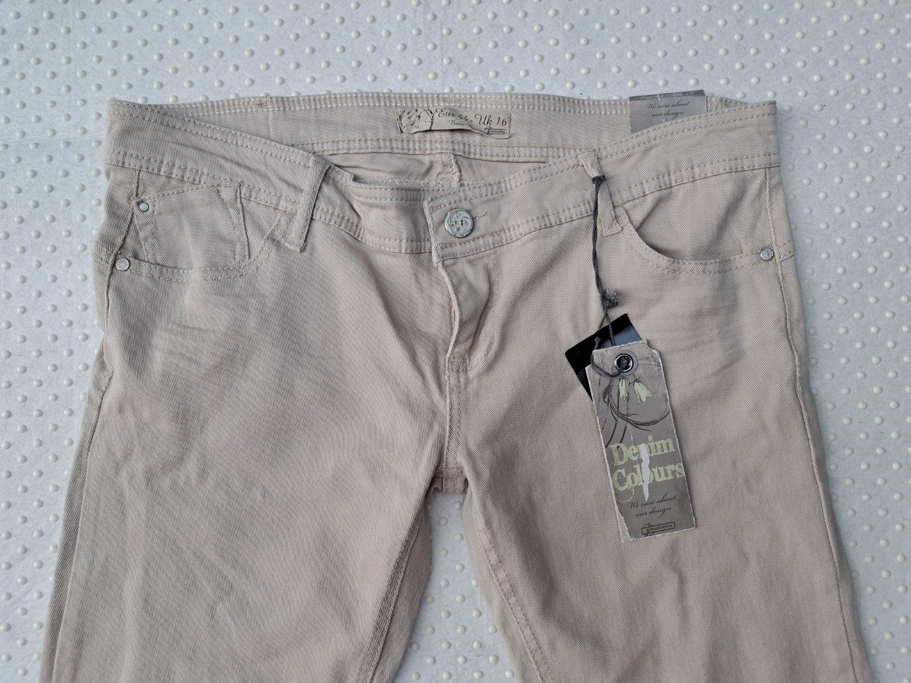 Stradivarius Jeans: Damen Jeans Stradivarius Basic Denim Grösse 46 – Neu und originalverpackt aus Gysenstein von joshuas81 2