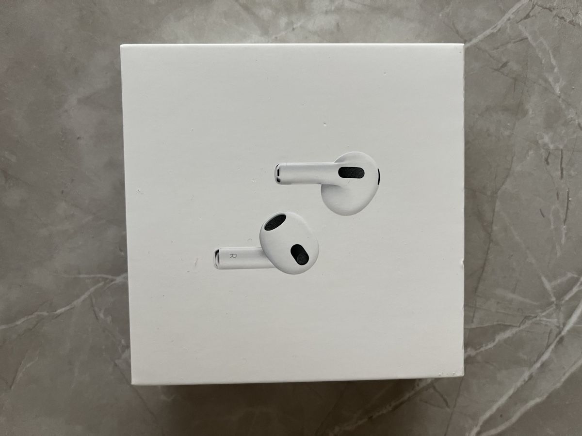 Apple Cuffie: Apple Air Pods 3 Gen – Usato da Birsfelden venduto da Joel-94 1