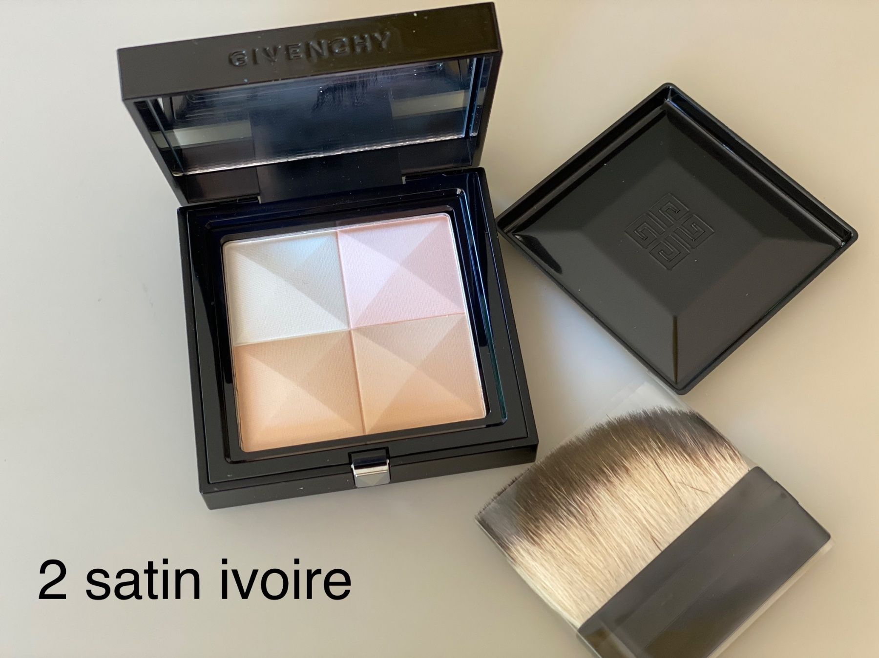 Givenchy Make-up: Givenchy Prisme Visage blush – Nuovo (secondo la descrizione) da Pully venduto da Natala