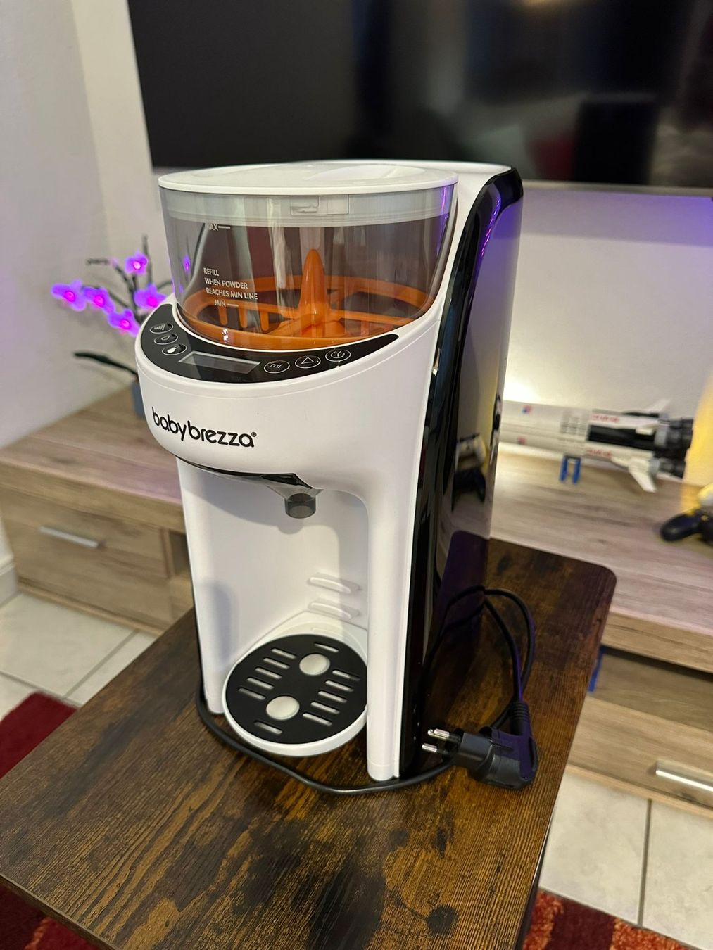 Baby Brezza Pasti del neonato: Machine à biberon Baby Brezza – Usato da Courfaivre venduto da Jojo_Golfo