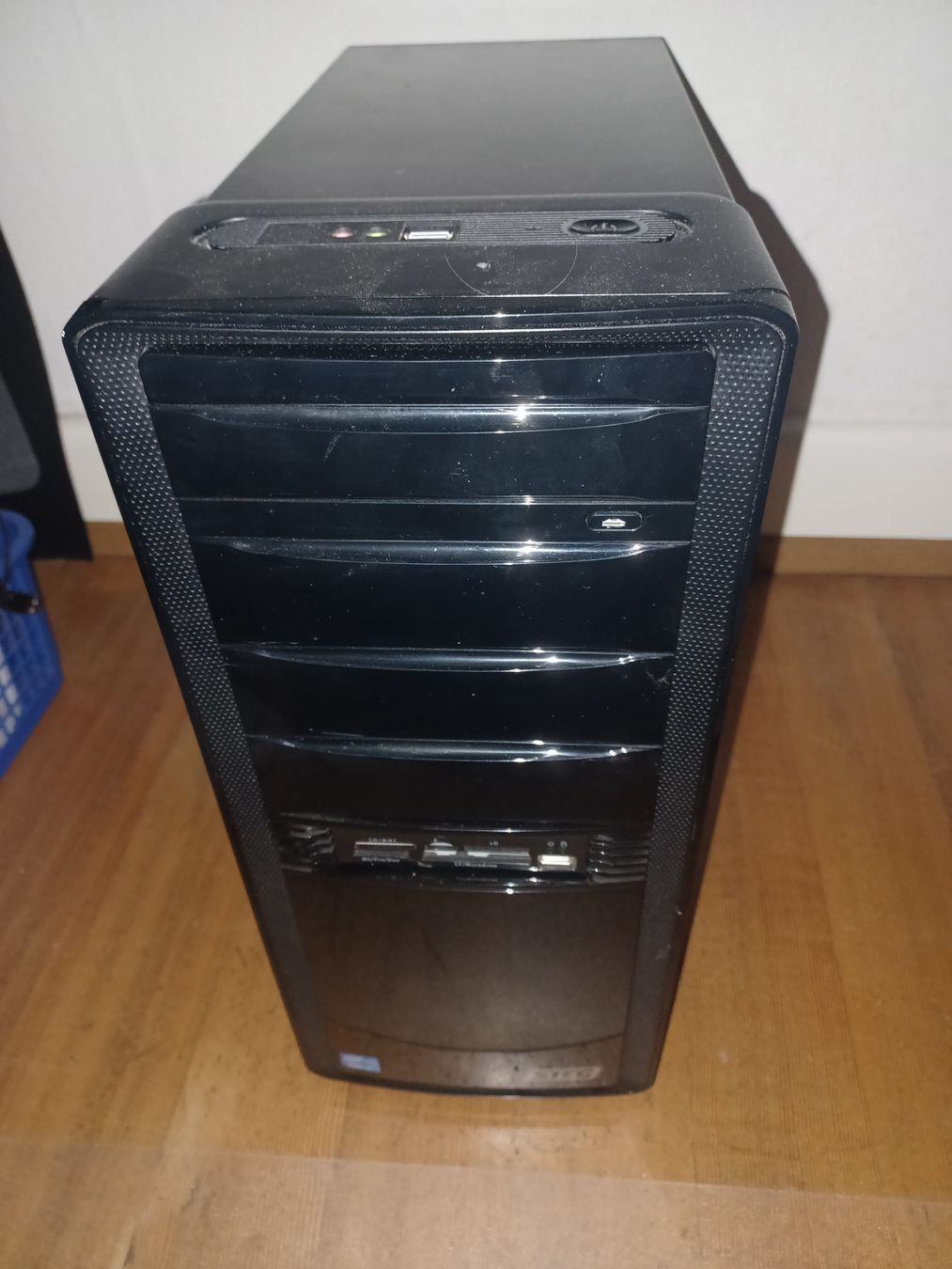 Steg PCs: Steg Tower-Computer – Gebraucht aus Basel von zuessi63