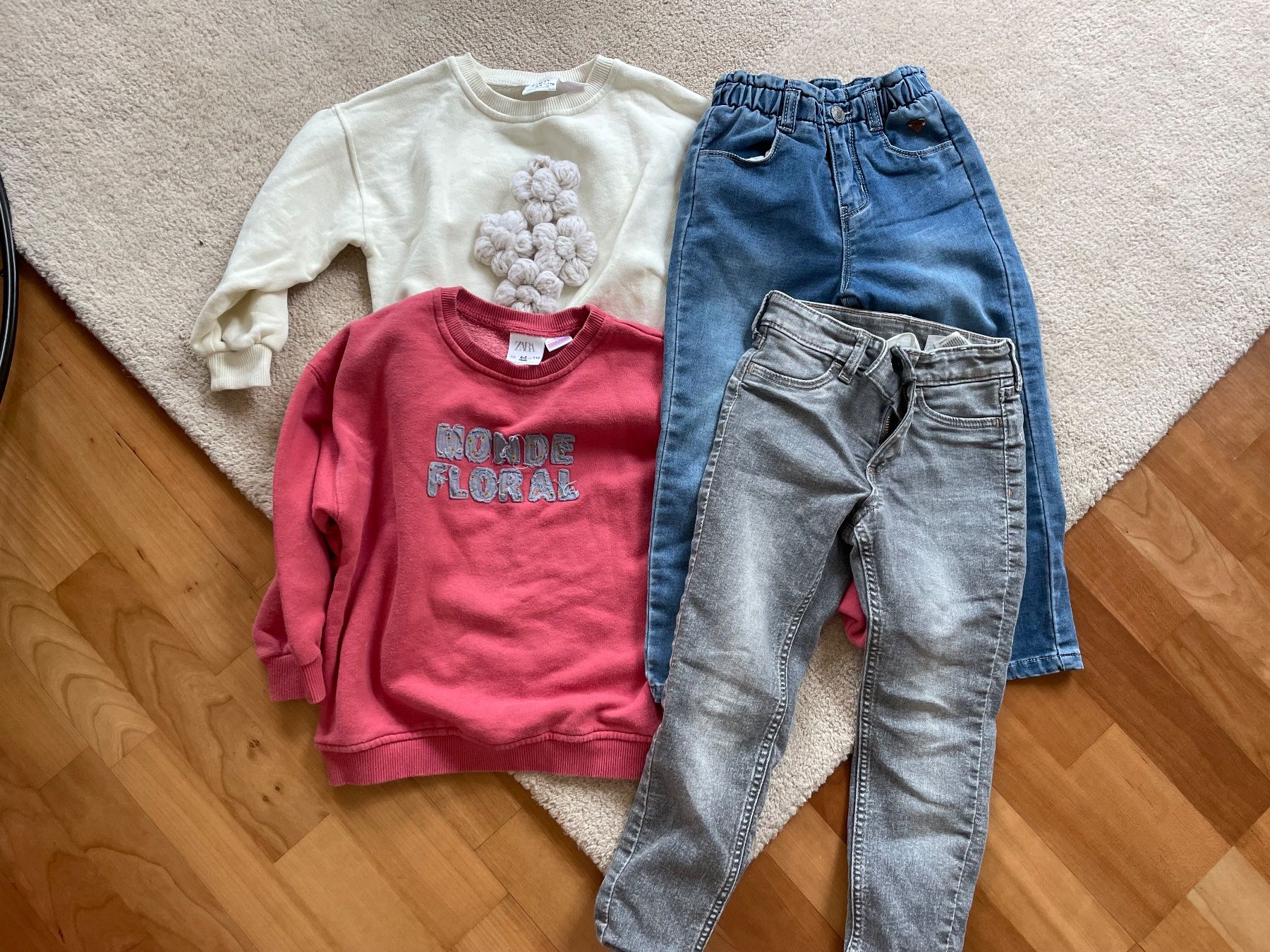 Lotti & Set di vestiti: Clothing pack for girls, size 110 – Usato da Zürich venduto da Mariva1