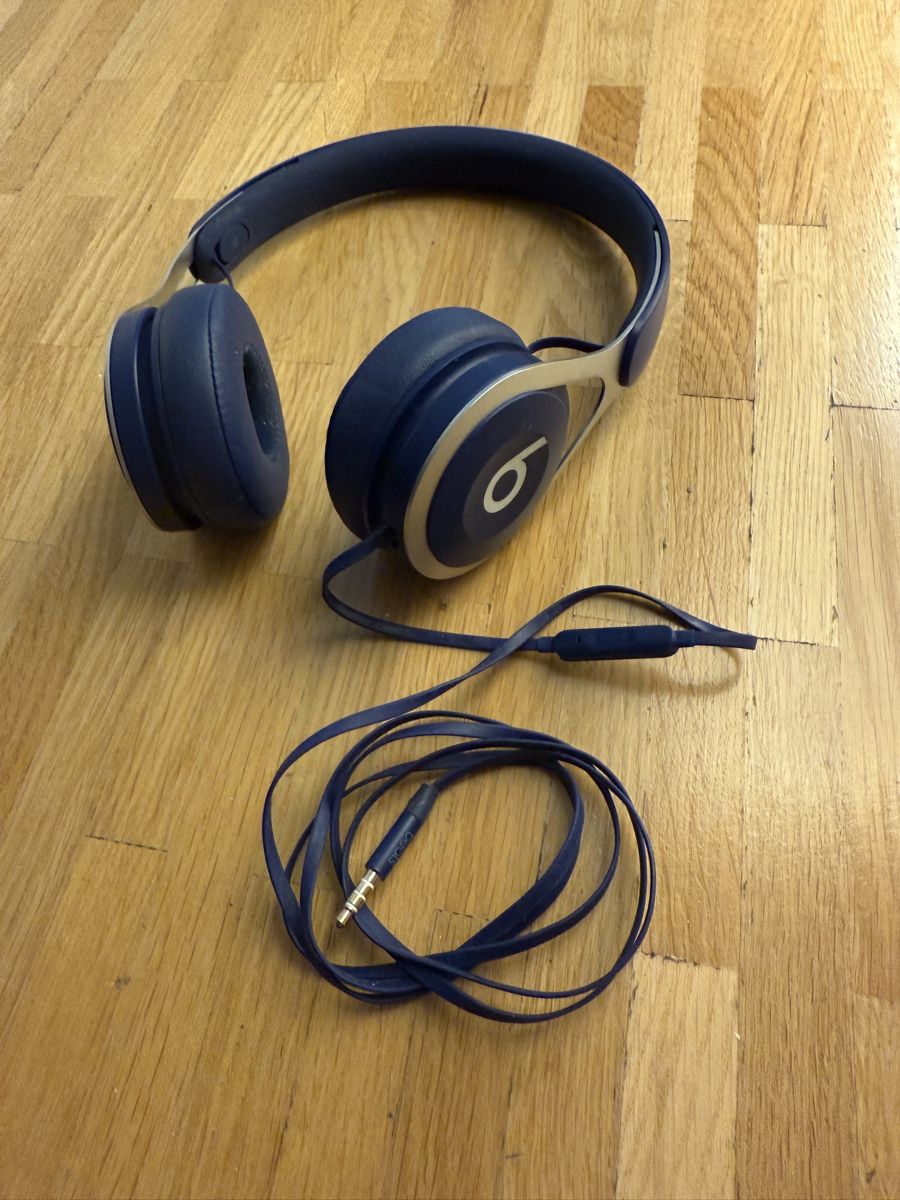 Beats Cuffie: Beats Kabelkopfhörer dunkelblau – Usato da Adliswil venduto da Wl2006