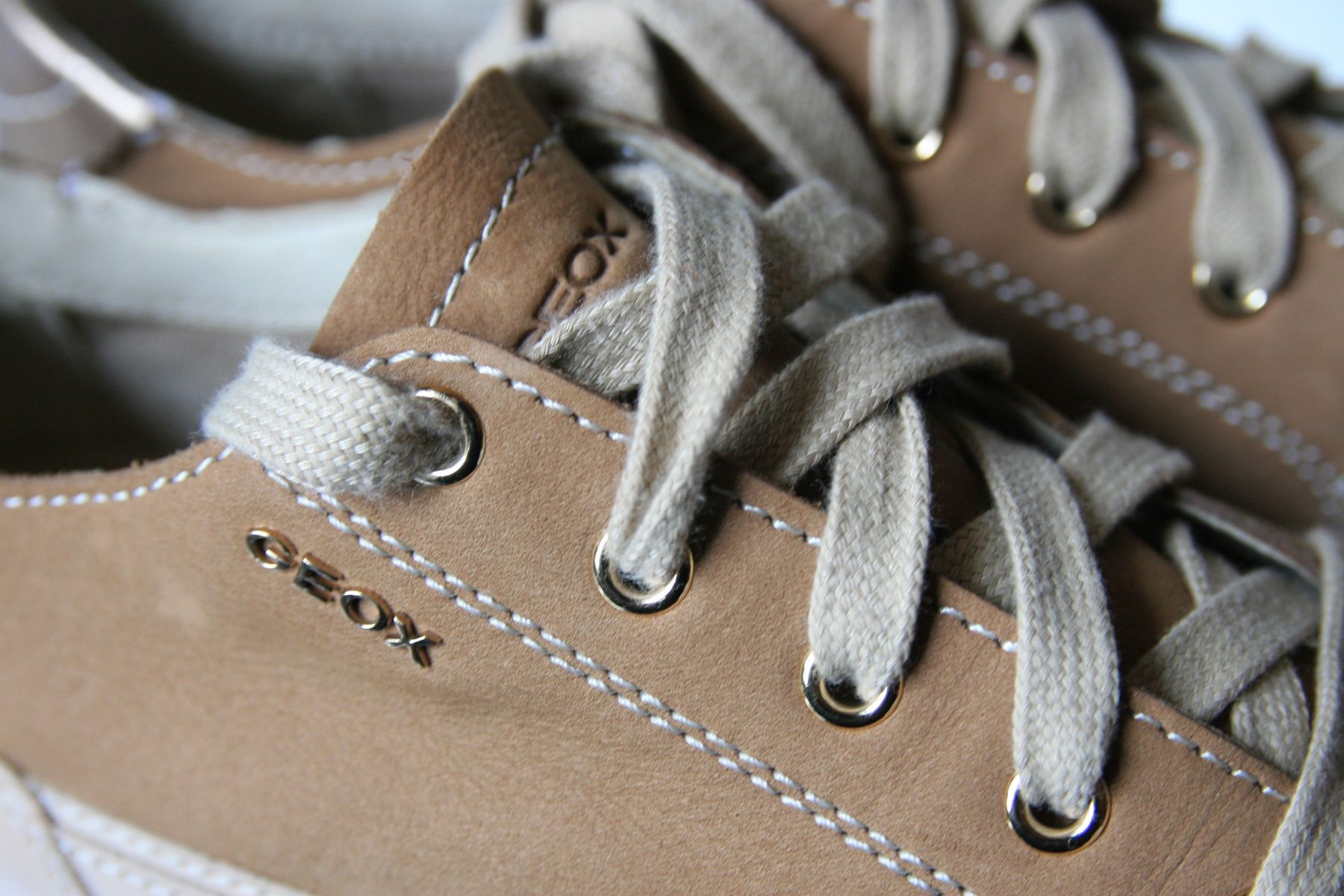 Geox Scarpe da donna: Geox Damenschuhe Sneaker, Grösse 37,5 – Usato da Fislisbach venduto da lorgli 3