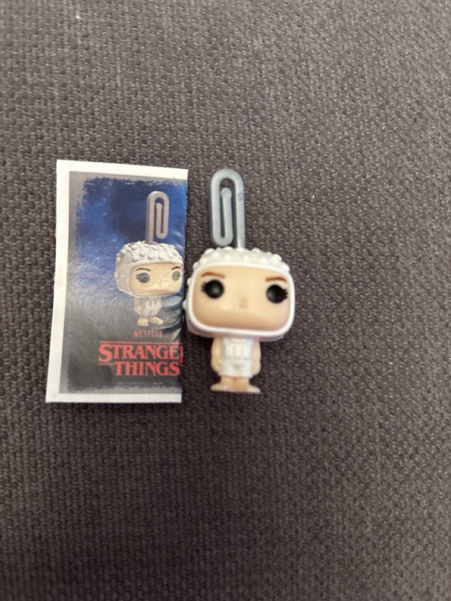 Funko Statuette: Kinder Joy Stranger Things Funko Pop El – Nuovo e nell'imballaggio originale da Basel venduto da Mig_Sil04