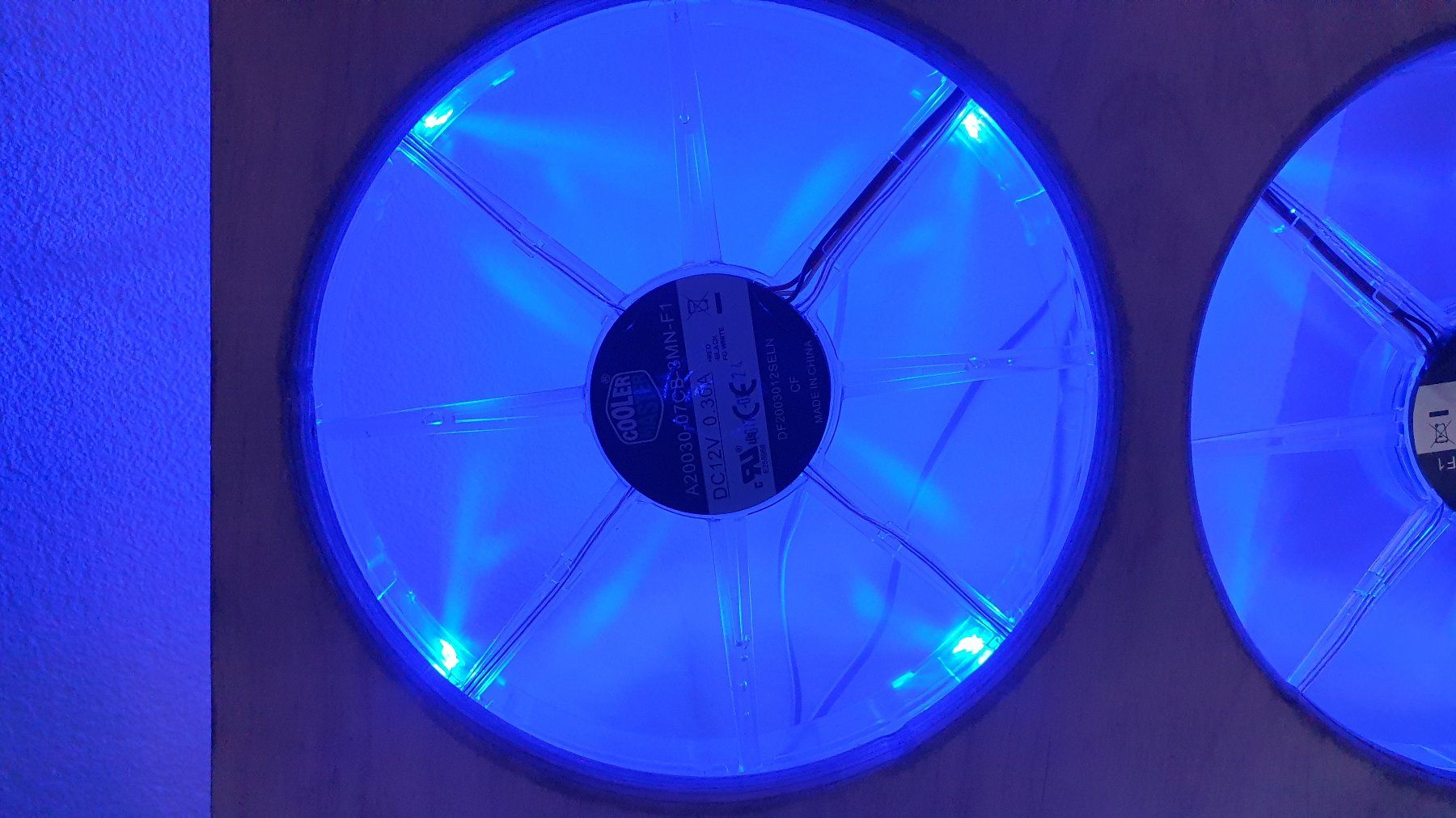 Ventilatori: Cooler Master 200mm PC-Lüfter mit blauer LED-Beleuchtung – Usato da Morges venduto da tba_bvy6 6