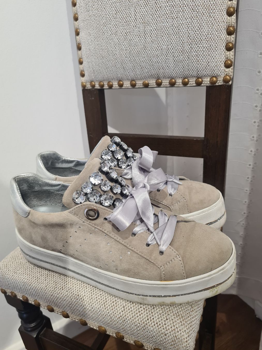 Scarpe da donna: Maripé Sneaker, neuwertig, Grösse 38, Strass – Usato da Adligenswil venduto da FriedasWelt 3