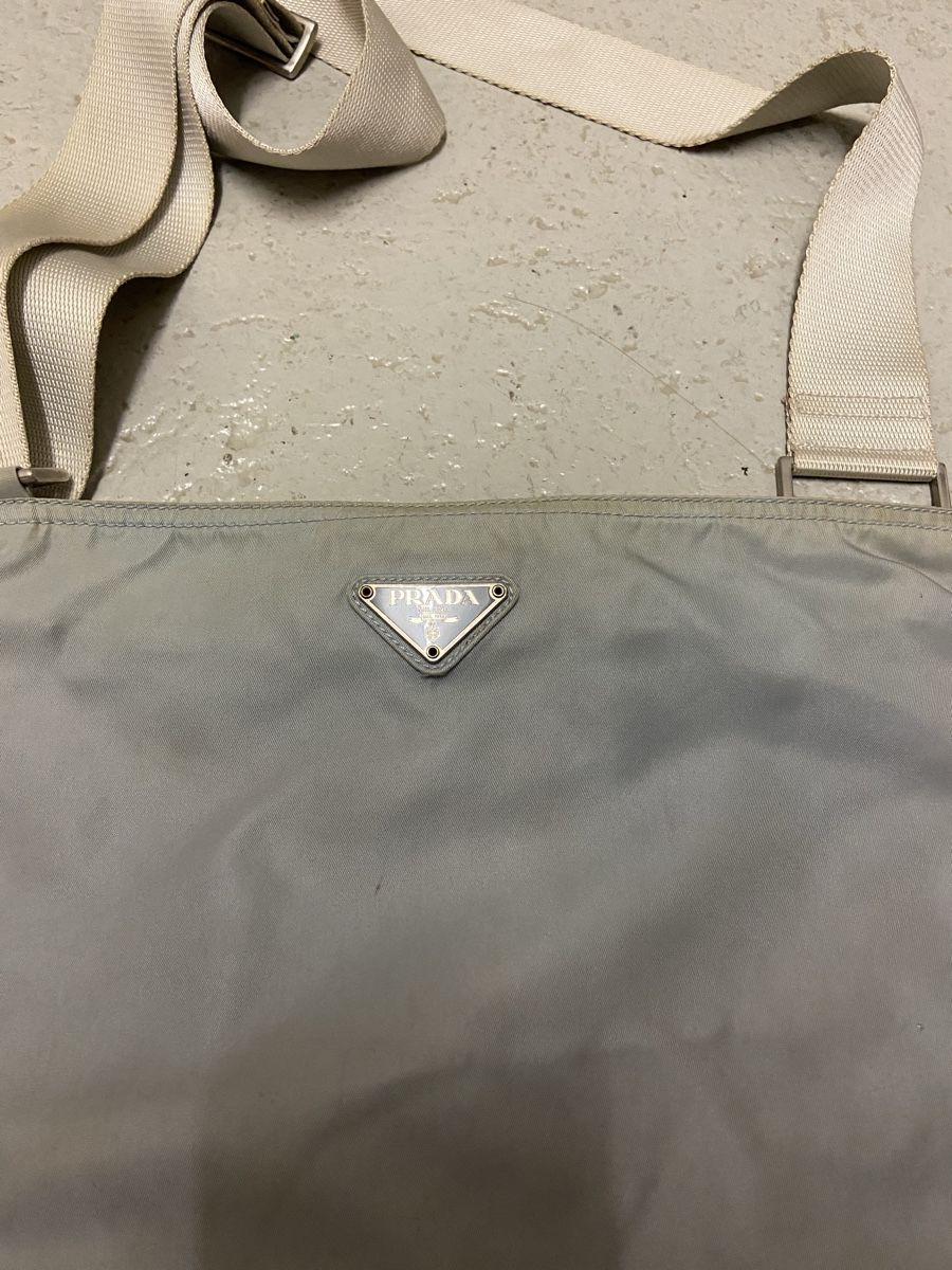Prada Borse: Prada Schultertasche – Usato da Wimmis venduto da keitaa.4 1