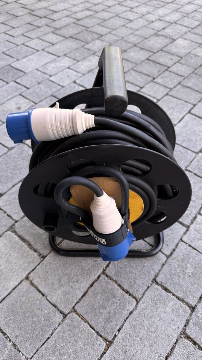 Kabel: Kabelrolle Camping – Gebraucht aus Biel/Bienne von Andy3208 1