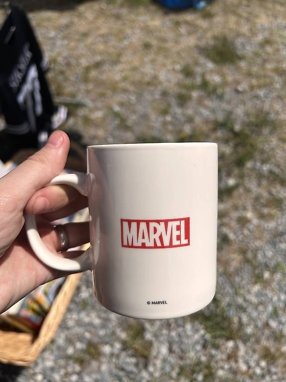 Tassen: Supergirl Marvel Tasse – Gebraucht aus Pfäffikon SZ von yello13 1