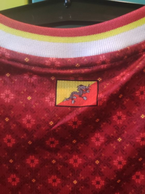 Maillots de corps & Pantalons: FC Thimphu Trikot – Neuf (Voir description) à Beromünster par Halcaver 3