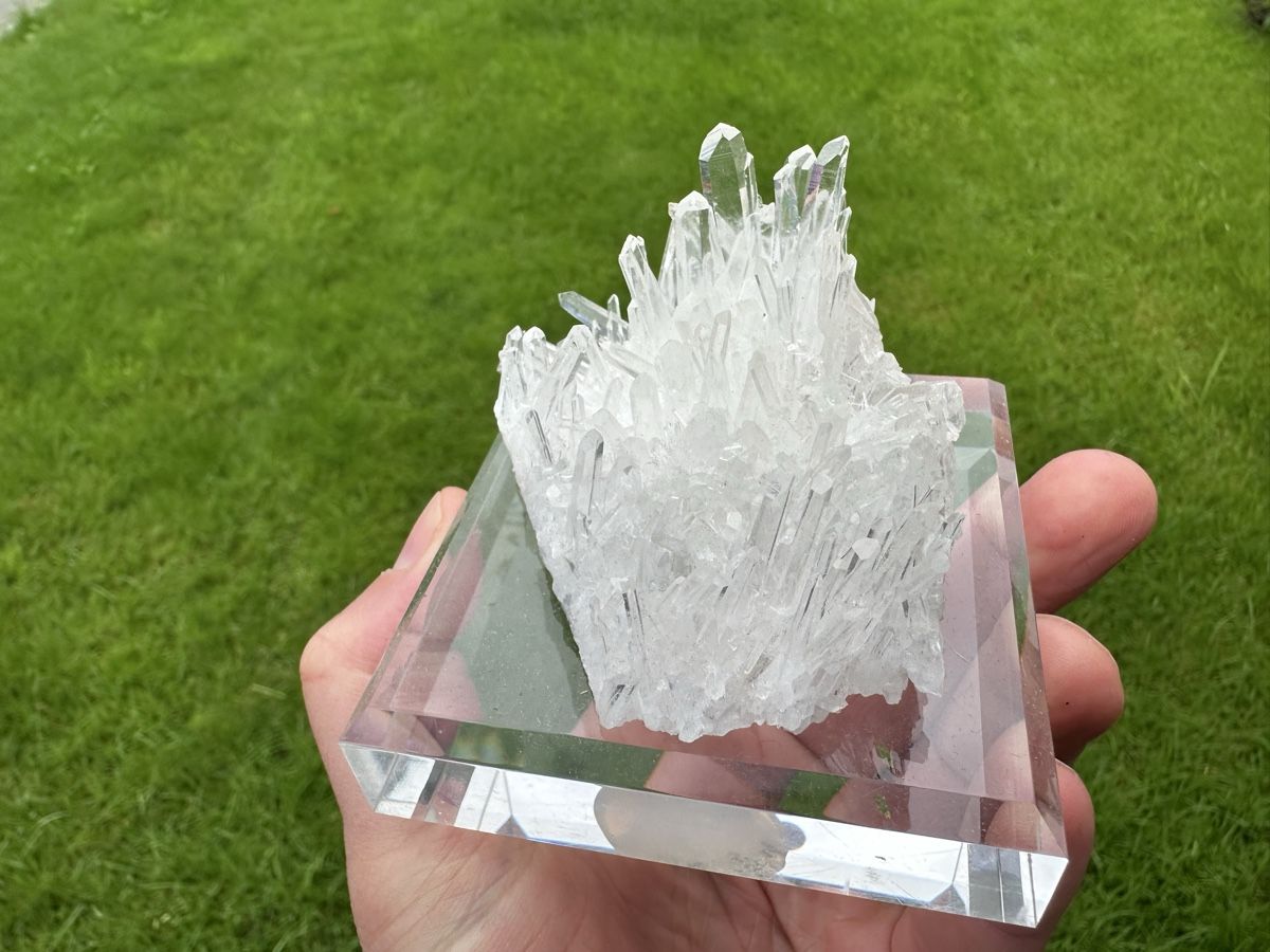 Mineralien & Heilsteine: Nadelquarz Val Bedretto – Gebraucht aus Oberuzwil von Crystall0 5