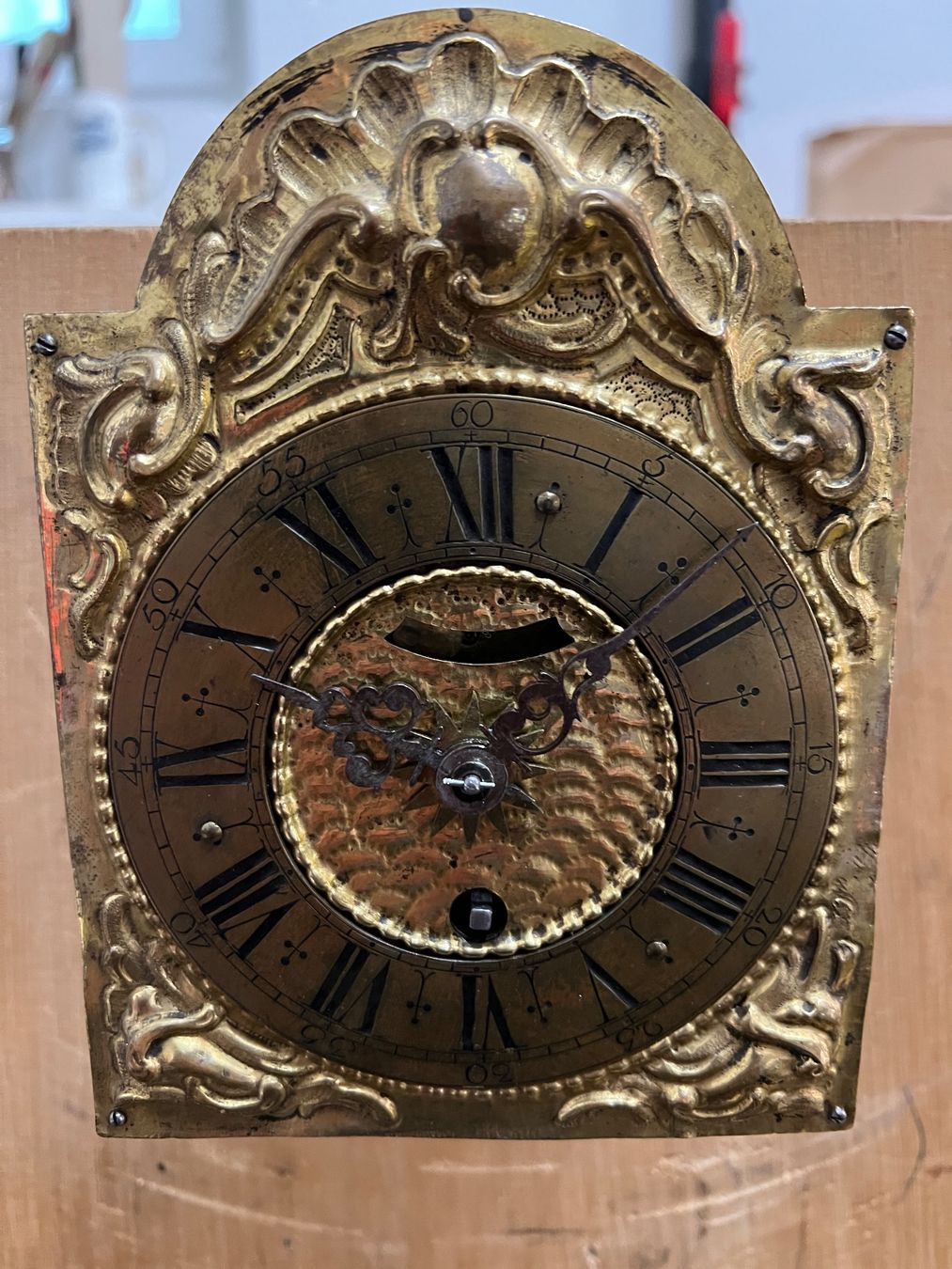 Orologi da terra & Orologi da parete: Kleine, antike Wanduhr – Usato da Igis venduto da Haupt48