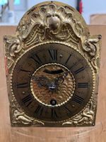 Kleine, antike Wanduhr