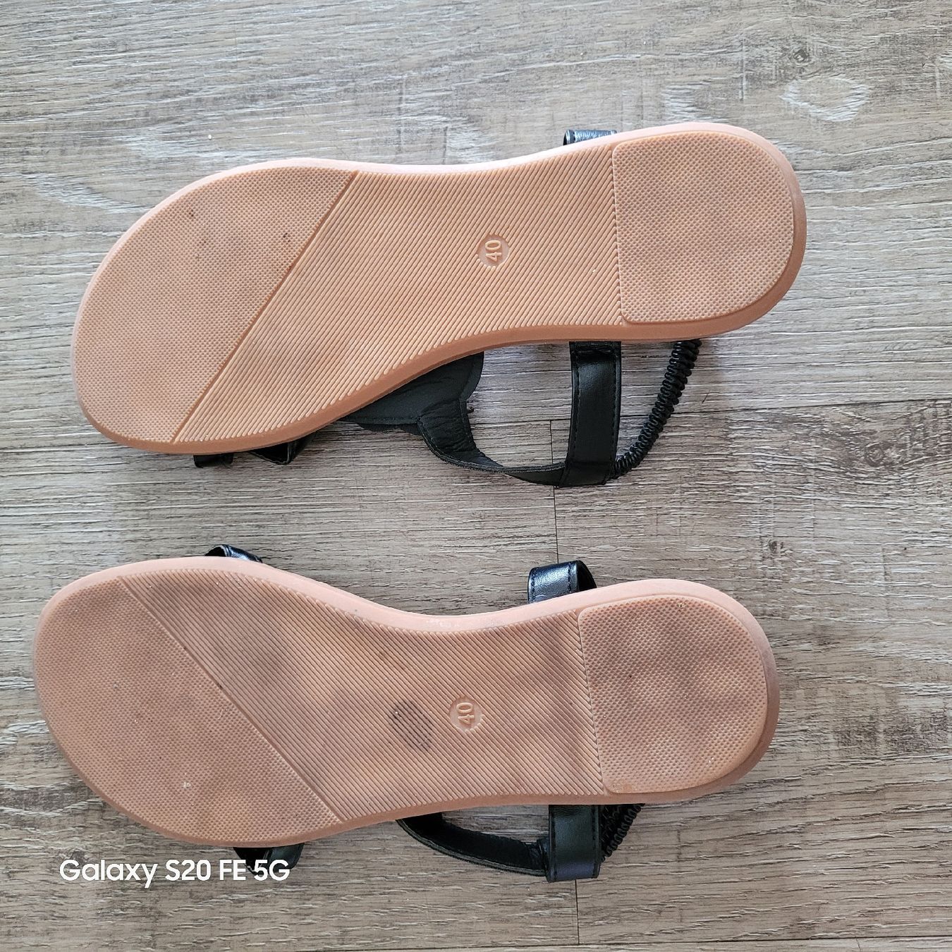 Scarpe da donna: Sandalen schwarz 40 – Usato da Niederbuchsiten venduto da klengyel 5