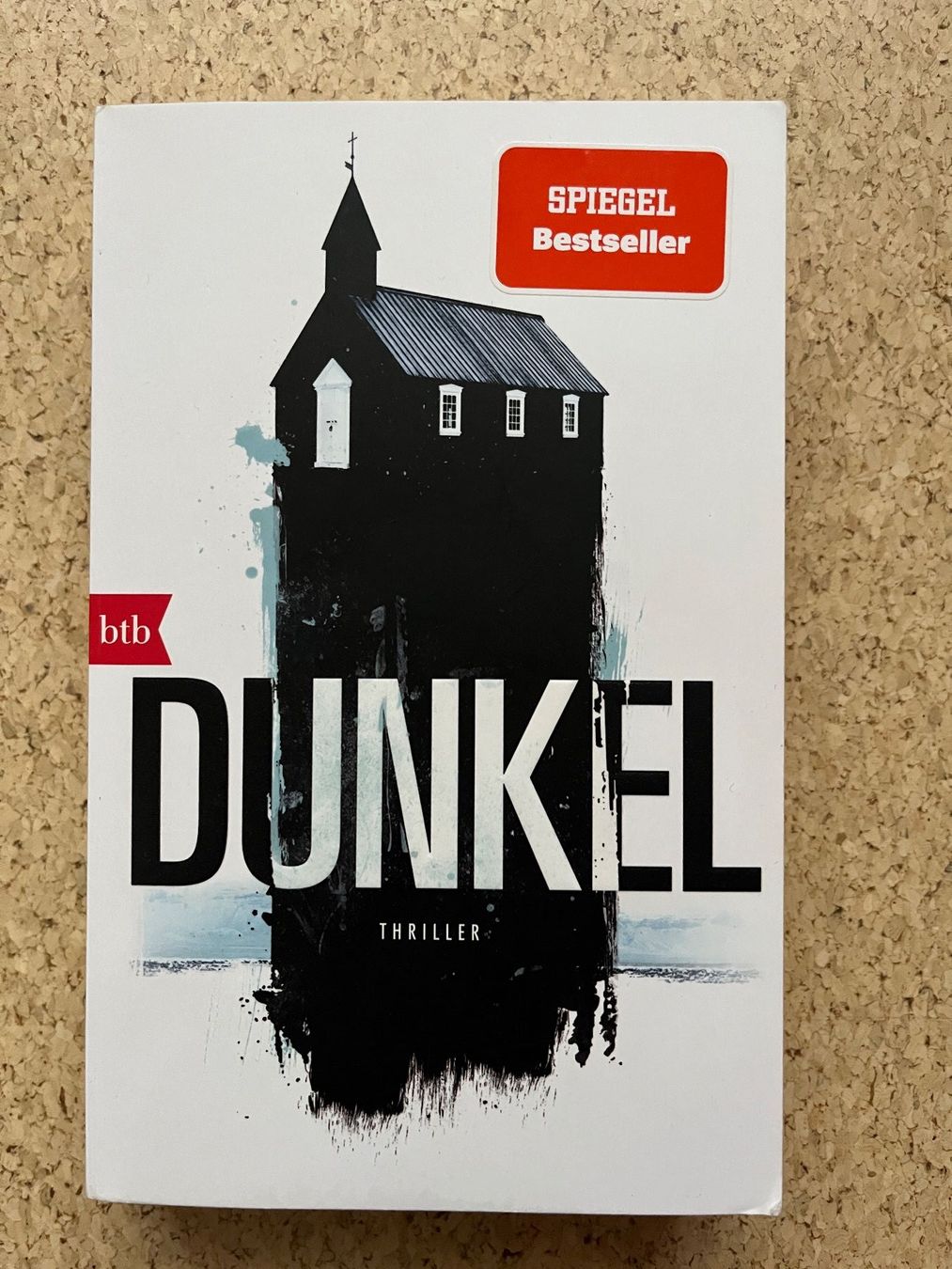 Bücher: Taschenbuch "Dunkel", Ragnar Jónasson – Gebraucht aus Grosswangen von Vita500