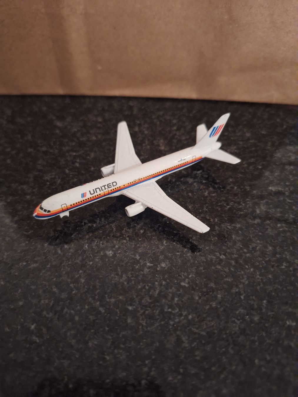 Airbus Kit di modellismo & Modellini statici: 5 Flugzeugmodelle 1:600 – Usato da Brugg AG venduto da ahauserd 4