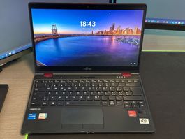 LifeBook U9311X (Red)