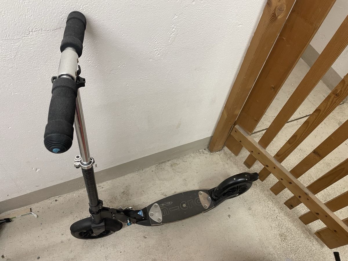 Micro Kickboard: Micro Roller für Erwachsene aufklappbar – Usato da Zürich venduto da Sonnenschein_