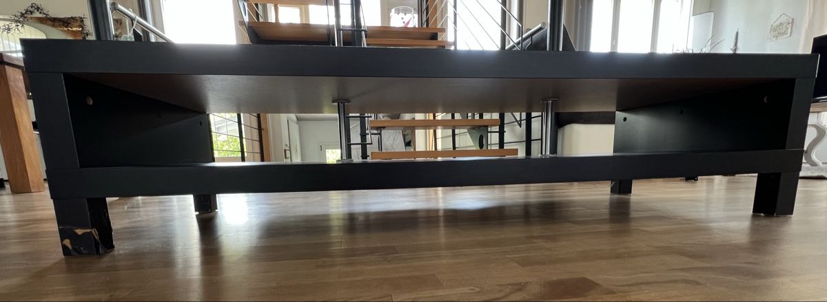 Ikea Mobili TV: Schwarzes TV-Möbel, TV-Tisch – Usato da Münsingen venduto da est_s6vf 3