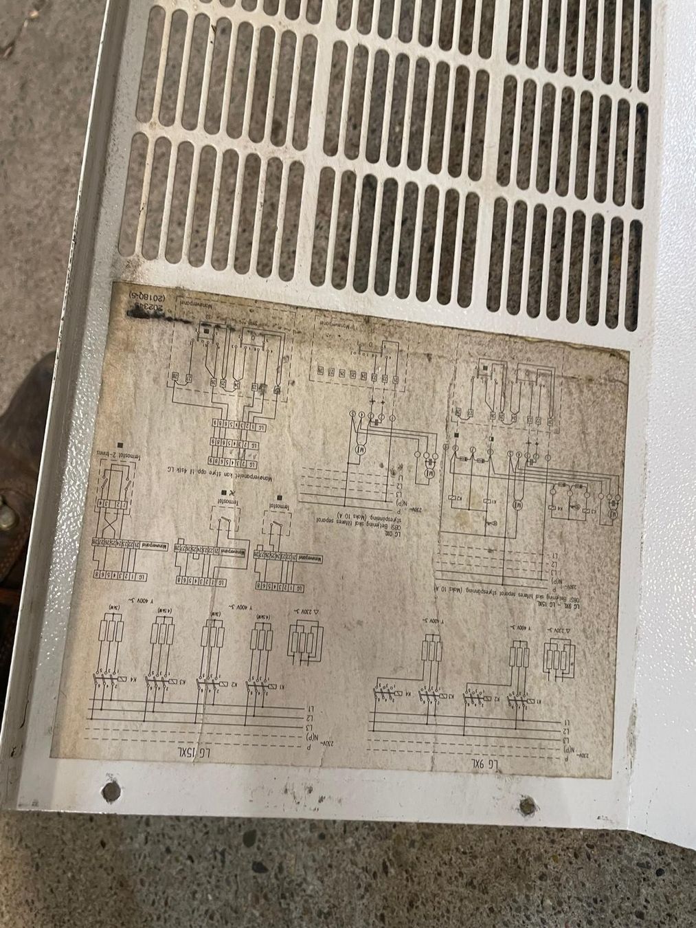 Heizgeräte: Heizung Luftschleiergerät Systemair Typ LG 9XL – Defekt aus Wollerau von Pedro1969 5