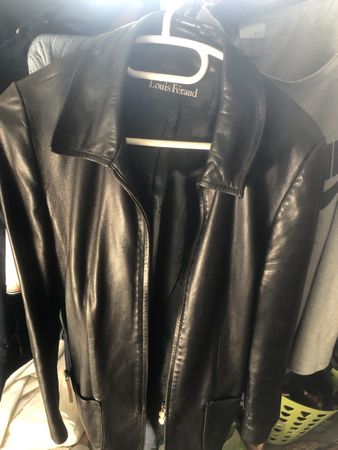 Elegante Damen Lederjacke von Louis Féraud – Gr. 40 (D/CH) –