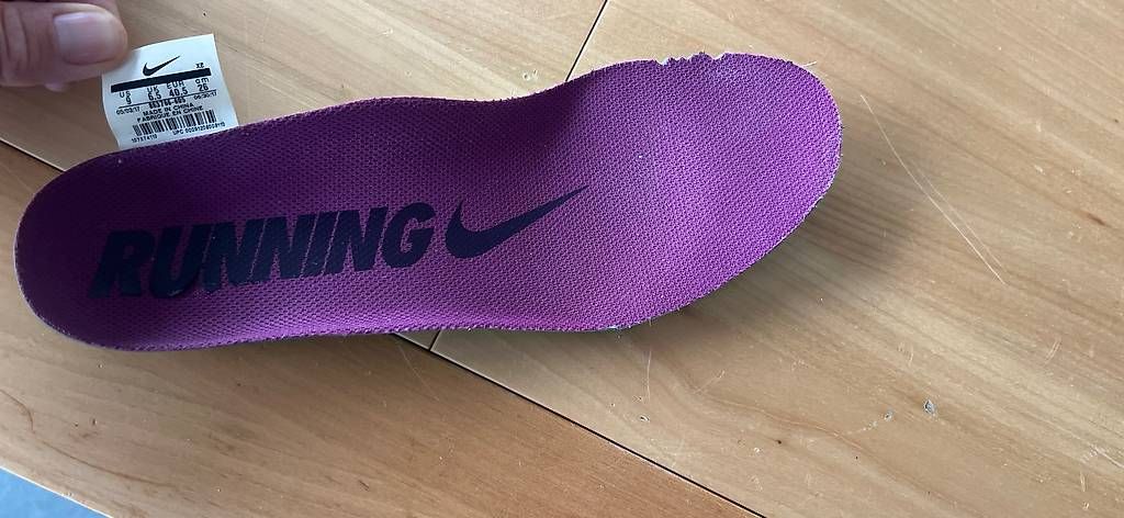 Scarpe da donna: Nike Running Schuhe gr 40.5 – Usato da Frauenkappelen venduto da ann_65rk 3